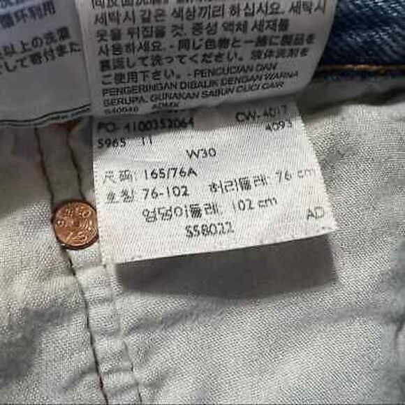 Levi’s 501 cutoff‎ light wash womens denim shorts size 30 - Picture 5 of 6